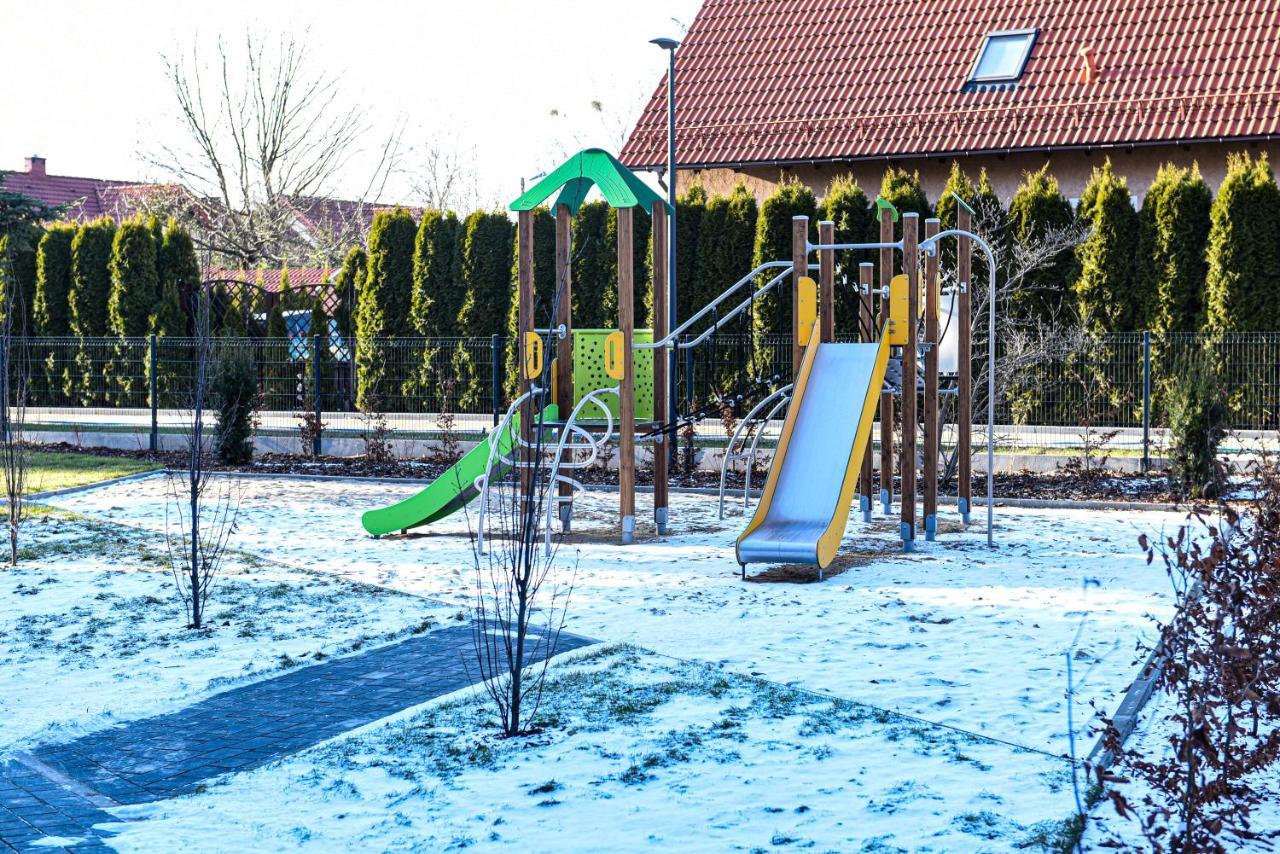 Apartament Villa Park Przy Plazy Z Widokiem Na Jezioro, Taras 50 M2 Ostróda Esterno foto